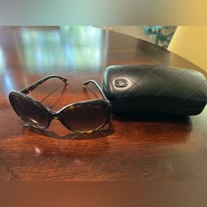 Authentic CHANEL Sunglasses